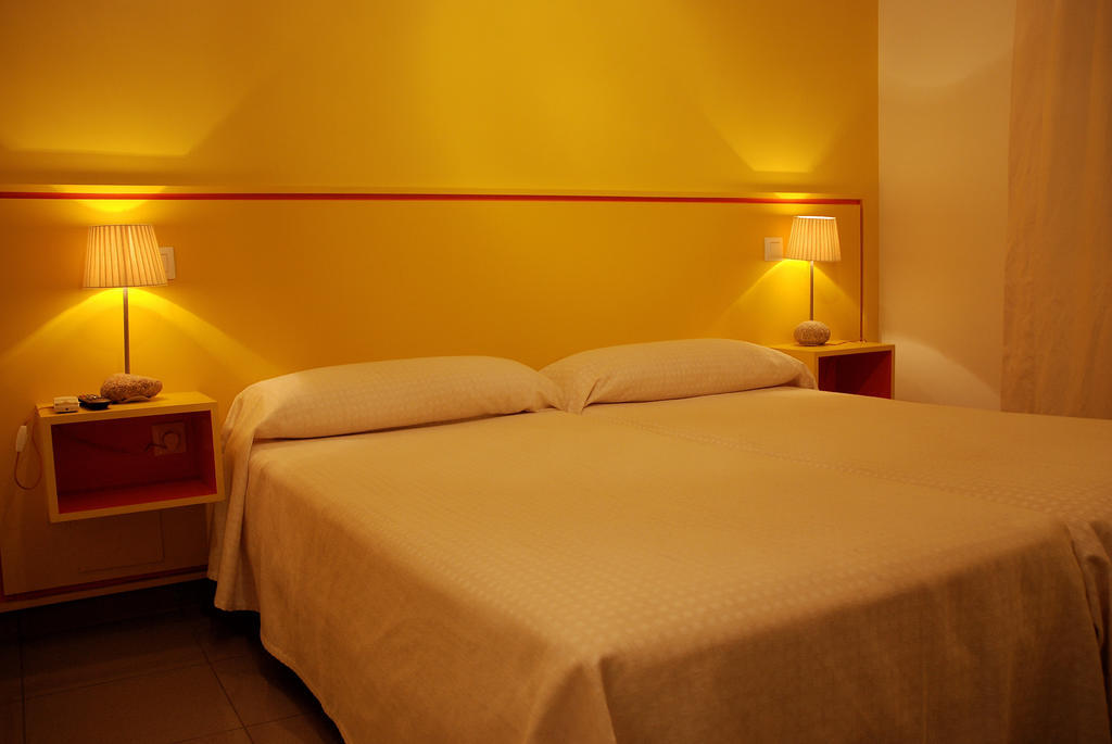 Hostal El Cardenillo 马德里加尔德拉韦拉 客房 照片
